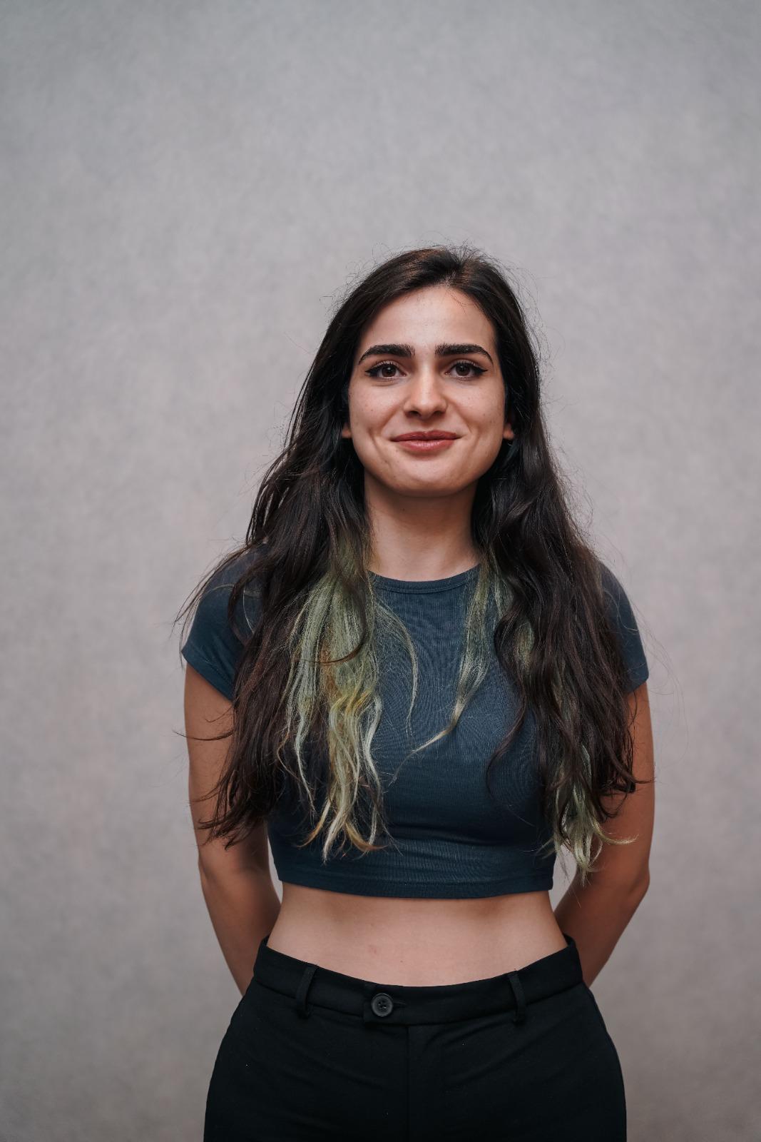 Ceyda, founding French coach